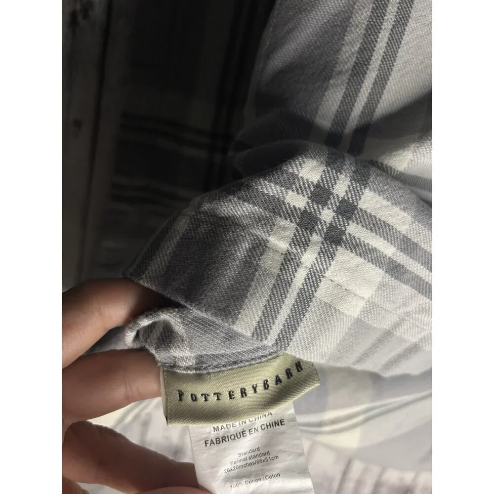 Pottery Barn‎ Turner Plaid Print Cover Gray Ivory PAIR Standard Standard Shams